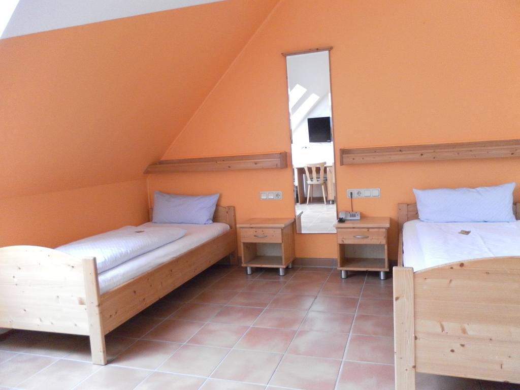 Landgasthof Asum Dasing Bagian luar foto